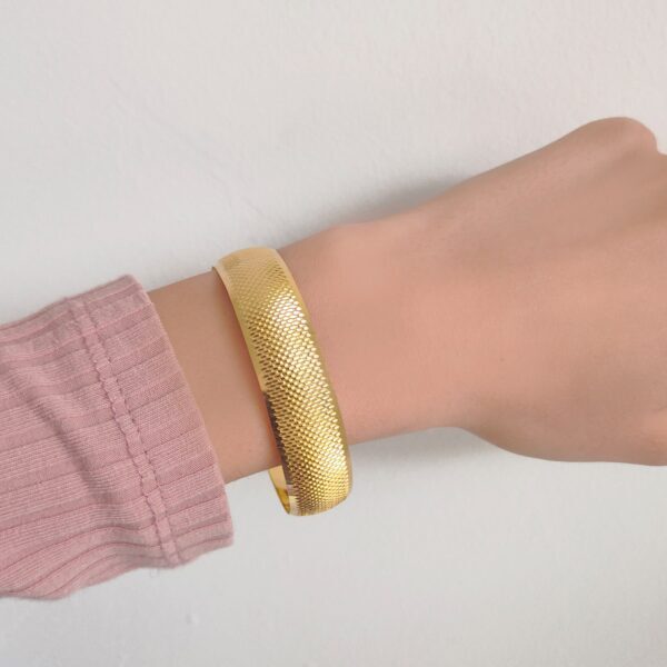 BZ Altın Kaplama 15mm Noktalı Bilezik BLZ-3011