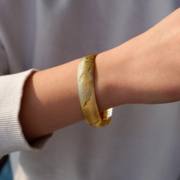 Altın Kaplama Desenli İmitasyon Bilezik 1.5 CM BLZ-1235