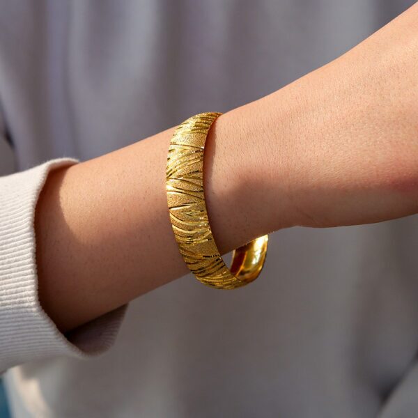 İmitasyon Altın Kaplama Bilezik Kaz Ayağı Model 1.5 CM BLZ-1020