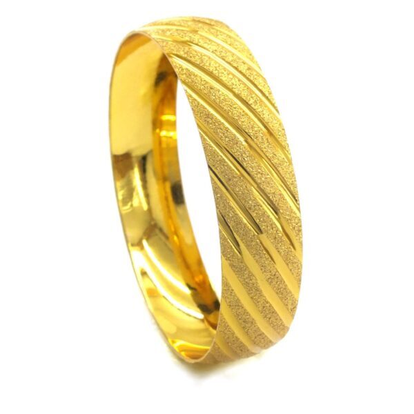 BZ Altın Kaplama 15 mm Yan Çizgili Simli Bilezik BLZ-3070