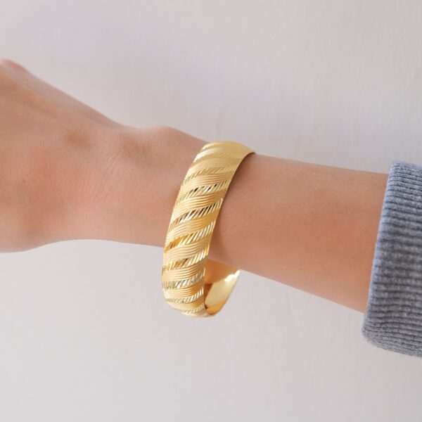 İmitasyon Bilezik Altın Kaplama Rüzgar Model 1.5 cm BLZ-3090