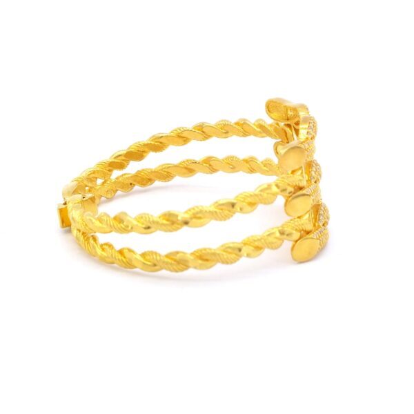 BZ Altın Kaplama Kaburga Kelepçe İki Burgu Kollu Üç Sıra Zirkon Taşlı Çelik Kelepçe KB -125