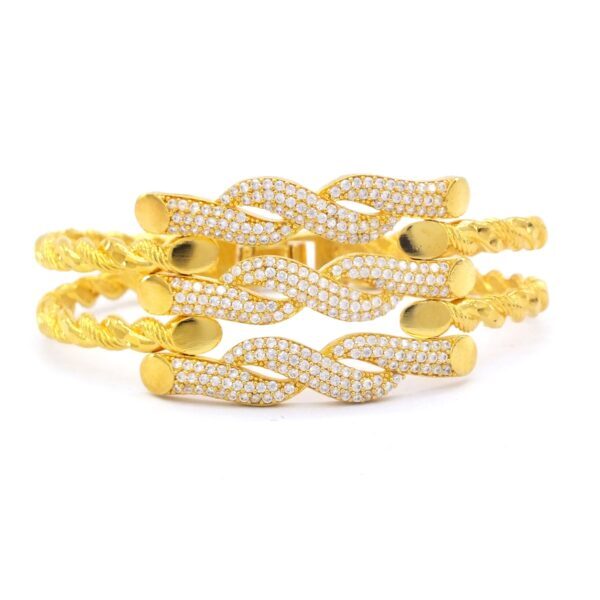 BZ Altın Kaplama Kaburga Kelepçe İki Burgu Kollu Üç Sıra Zirkon Taşlı Çelik Kelepçe KB -125