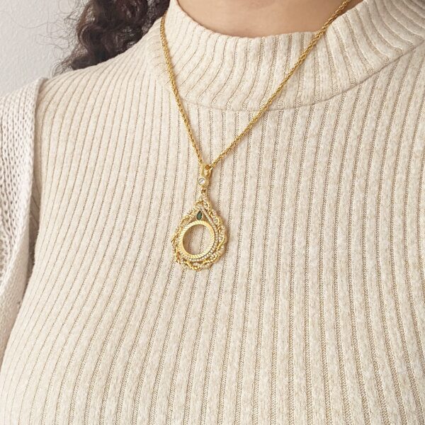 Alternative view of Çeyrek Altın Çerçevesi Kolye Ucu Altın Kaplama İşlemeli TGR-359