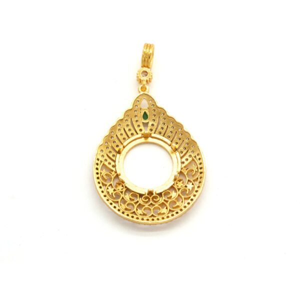 Alternative view of Çeyrek Altın Çerçeveli Kolye Ucu Altın Kaplama TGR-692