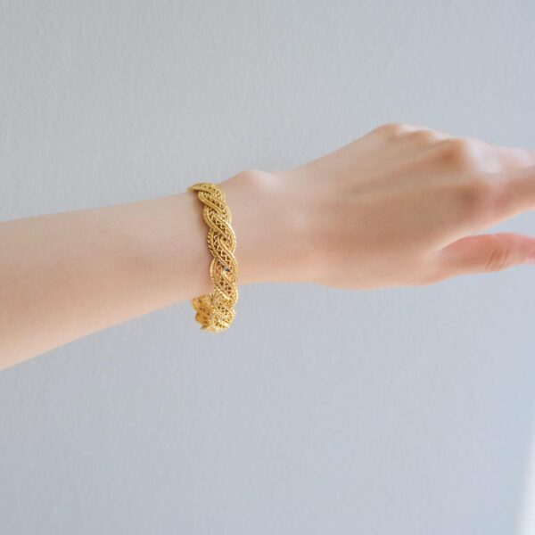 Alternative view of Altın Kaplama İşlemeli Örgü Bilezik BLZ-3094