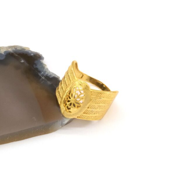 Alternative view of Çelik Yüzük Kadın Altın Kaplama Trabzon Model YZK-504