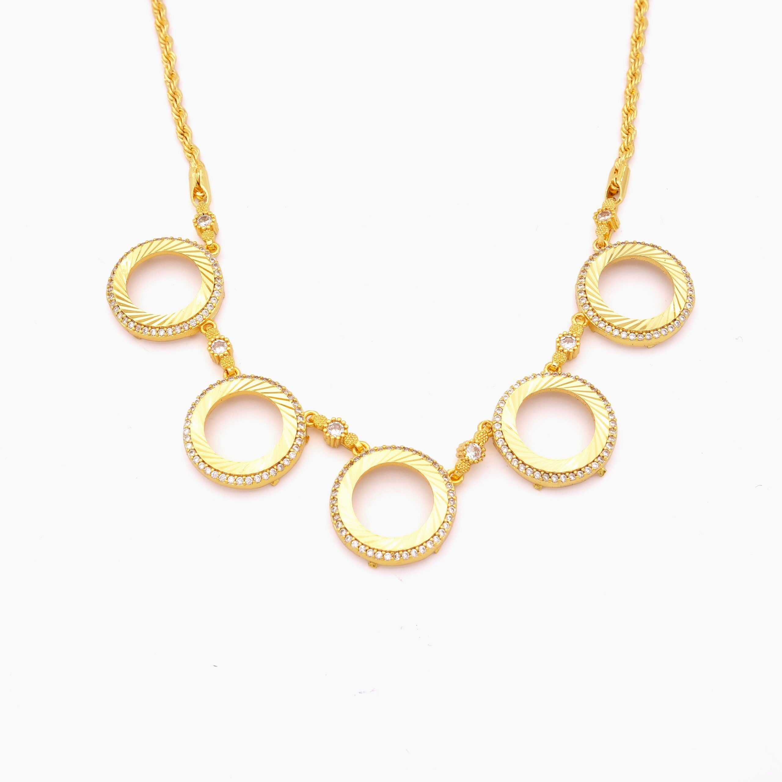 Altın Kaplama Burgu Zincirli Beş Çeyrek Çerçeveli Kolye KLY-661