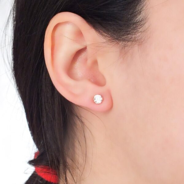 Alternative view of Çelik Taşlı Küpe - Altın Kaplama Tektaş Küpe