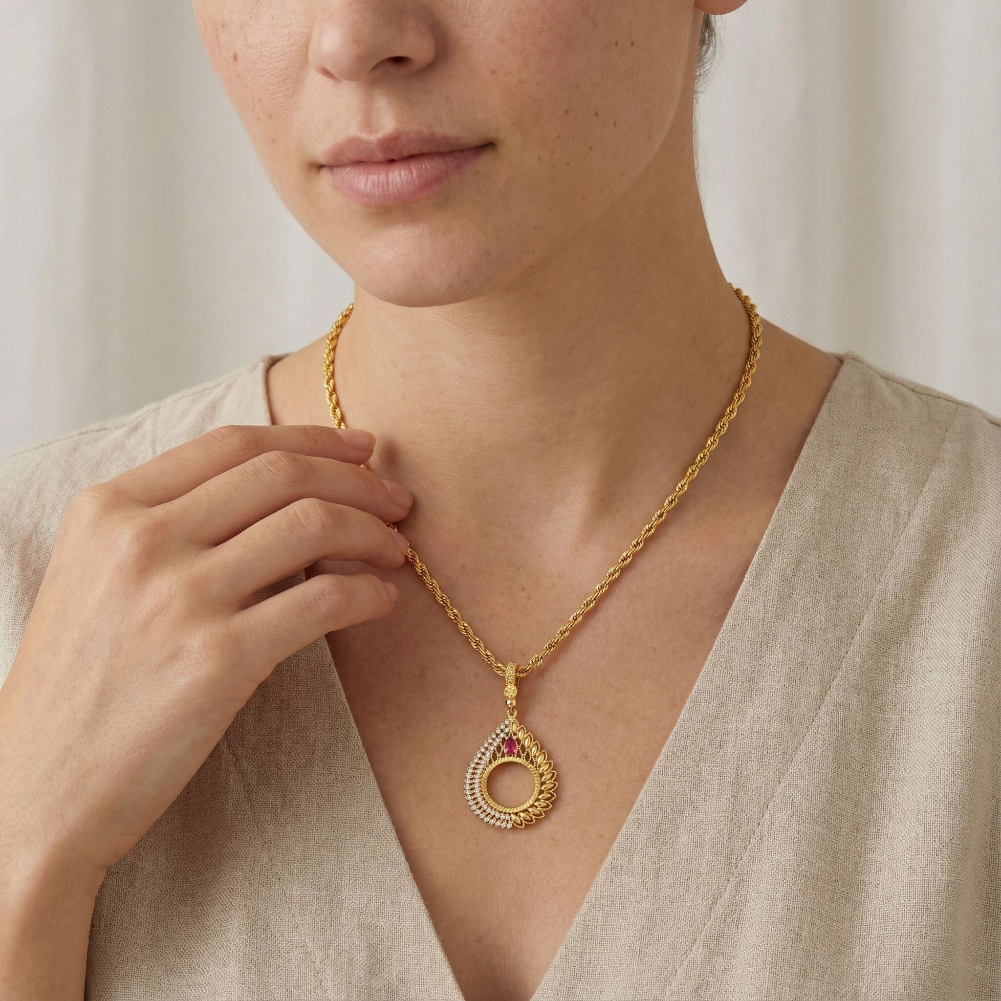 Çeyrek Altın Çerçeveli Kolye Ucu Altın Kaplama TGR-682 - Görsel 2