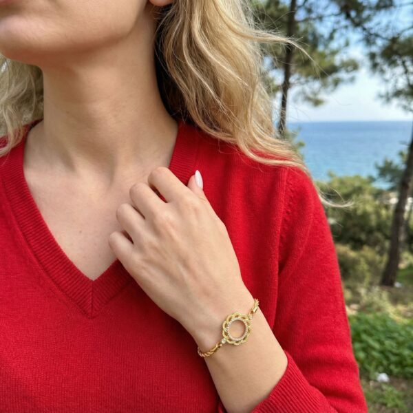 Alternative view of Çeyrek Altın Çerçeve Bileklik Çelik Altın Kaplama Çiçek Burgu Model BLK-1110