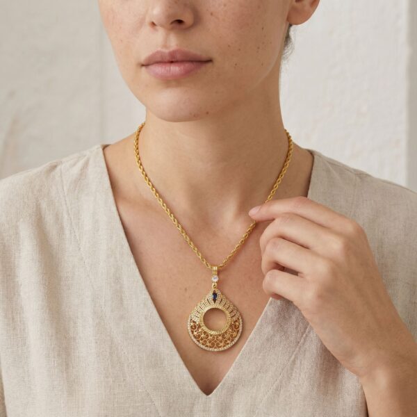 Alternative view of Çeyrek Altın Çerçeveli Kolye Ucu Altın Kaplama TGR-691