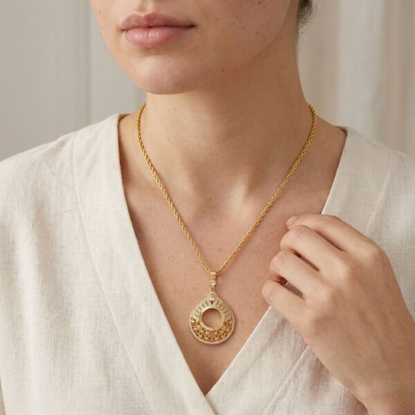 Alternative view of Çeyrek Altın Çerçeveli Kolye Ucu Altın Kaplama TGR-689