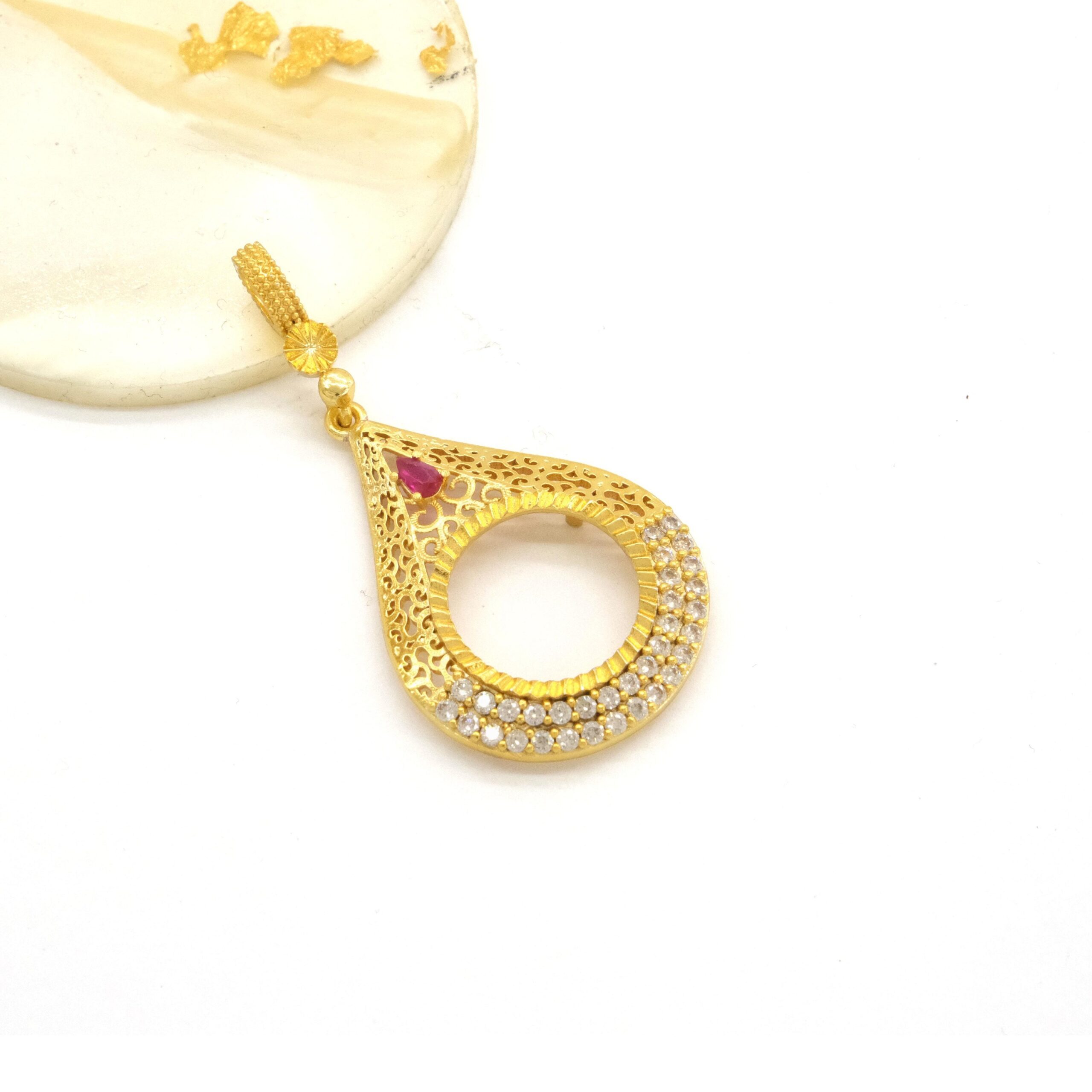 Çeyrek Altın Çerçeveli Kolye Ucu Altın Kaplama TGR-695 - Görsel 6