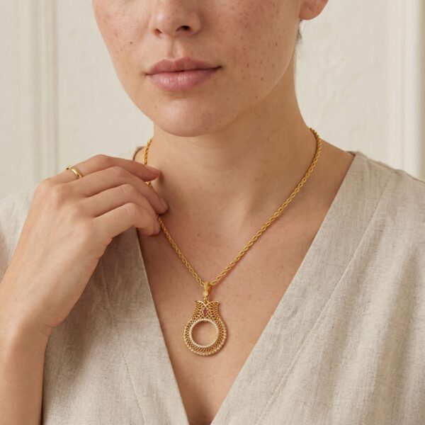 Alternative view of Yarım Altın Çerçeveli Kolye Ucu Altın Kaplama İşlemeli TGR-634