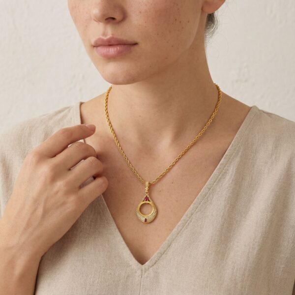 Alternative view of Çeyrek Altın Çerçeveli Kolye Ucu Altın Kaplama TGR-664