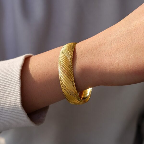 İmitasyon Bilezik Altın Kaplama Kumlu Model 1.5 CM BLZ-1356